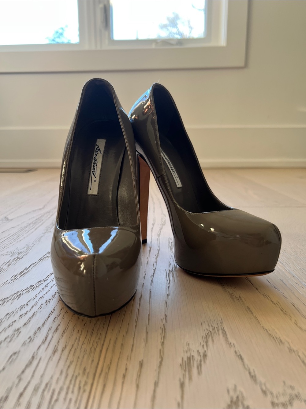 High Gloss Platform Pump in Gray by Brian Atwood